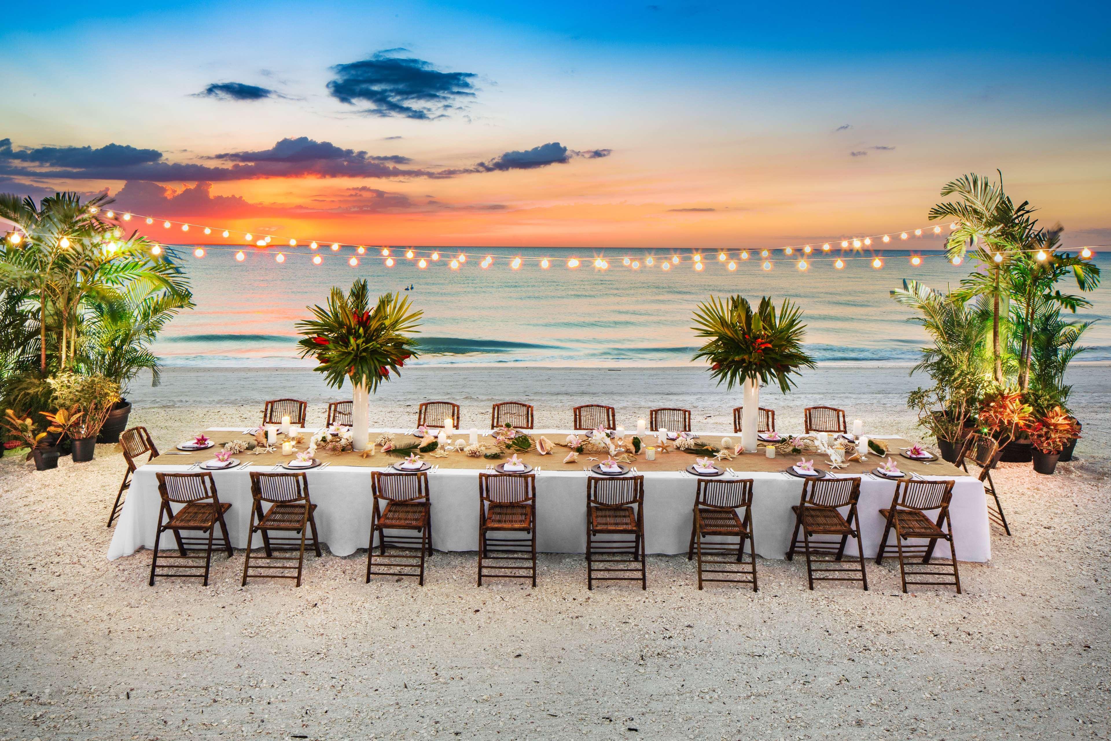 Hilton Marco Island Beach Resort And Spa Eksteriør billede