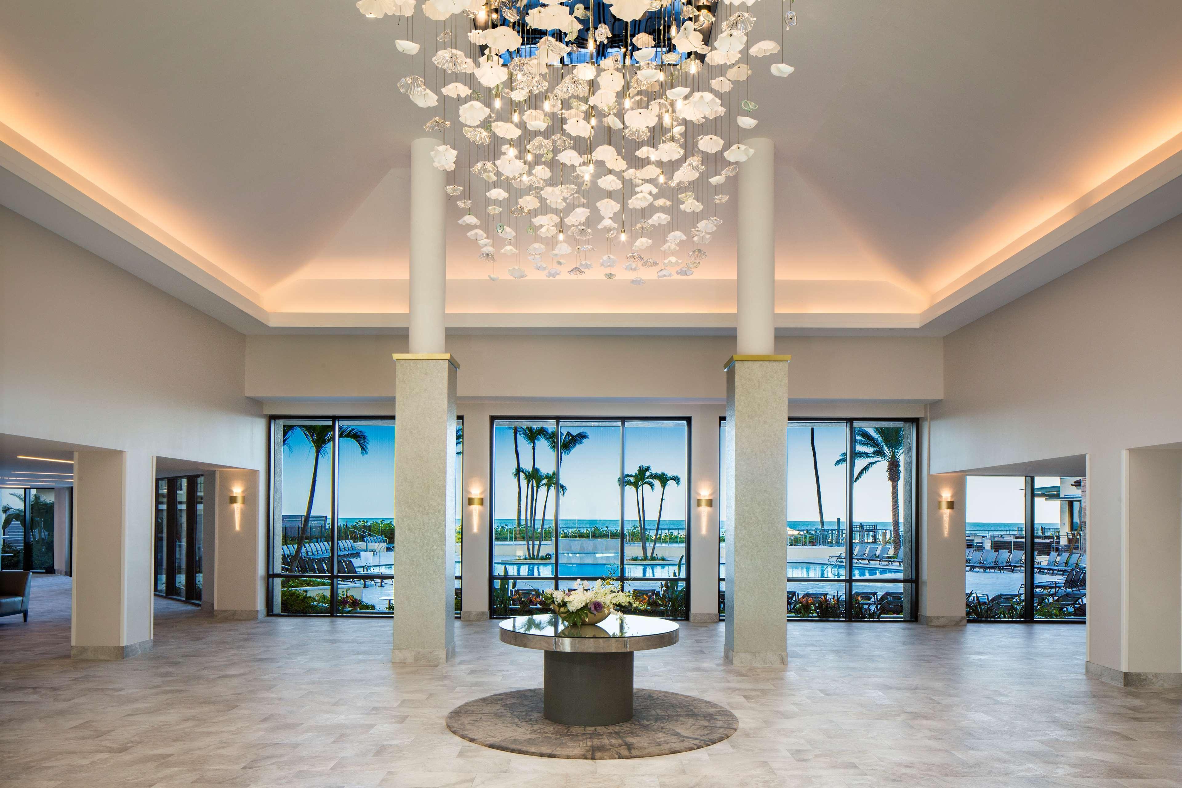 Hilton Marco Island Beach Resort And Spa Eksteriør billede