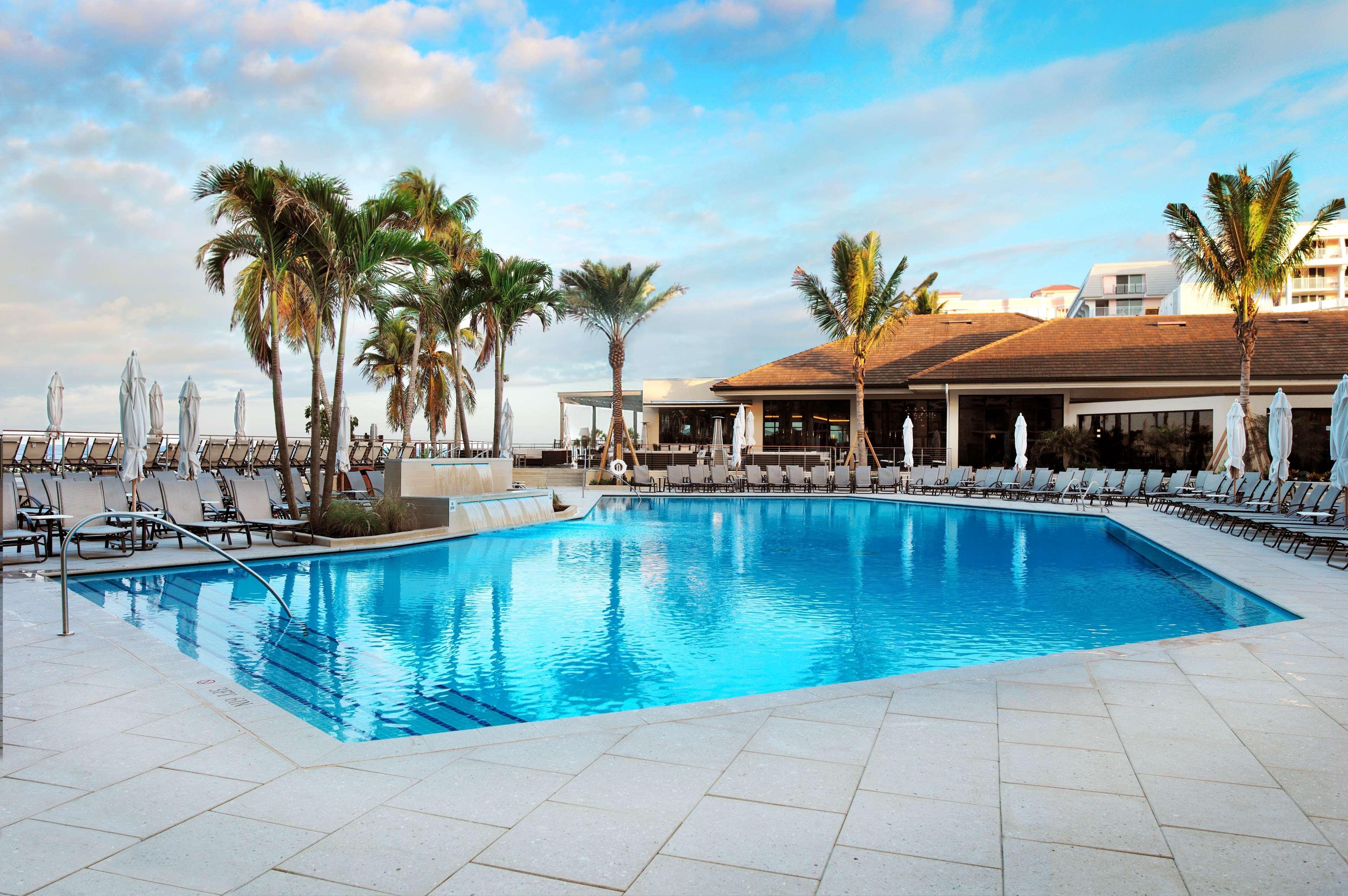 Hilton Marco Island Beach Resort And Spa Eksteriør billede