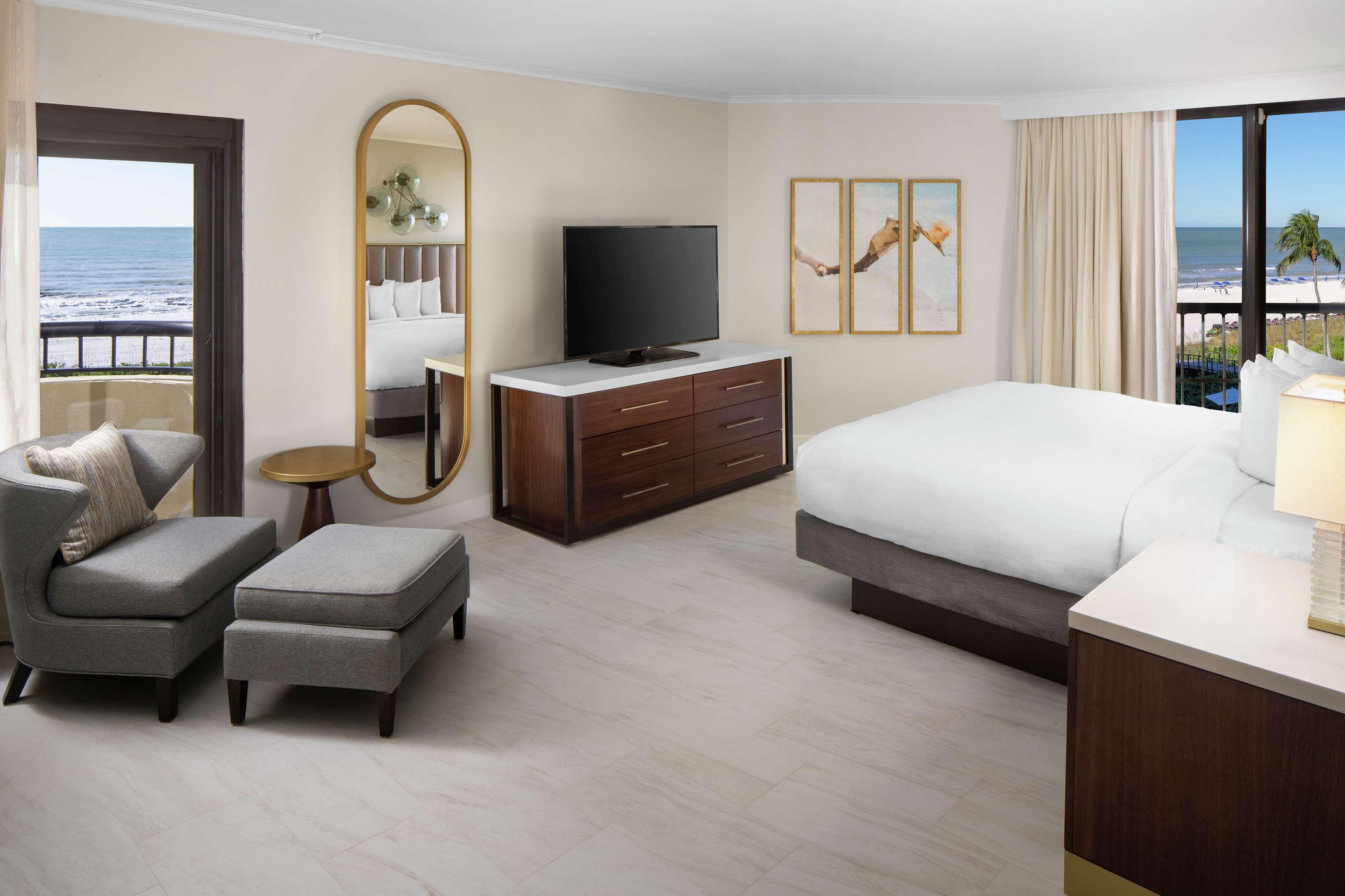 Hilton Marco Island Beach Resort And Spa Eksteriør billede