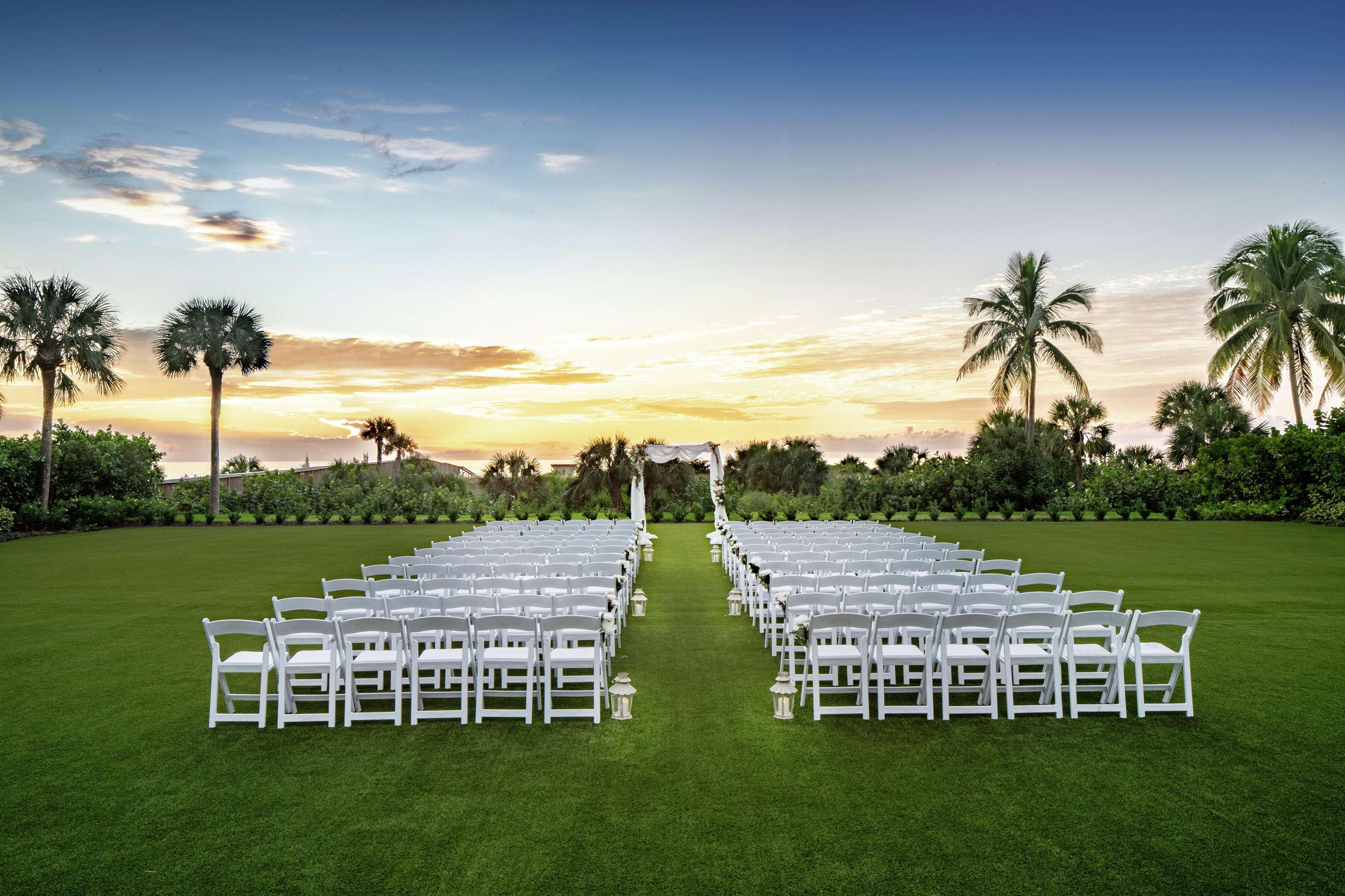 Hilton Marco Island Beach Resort And Spa Eksteriør billede