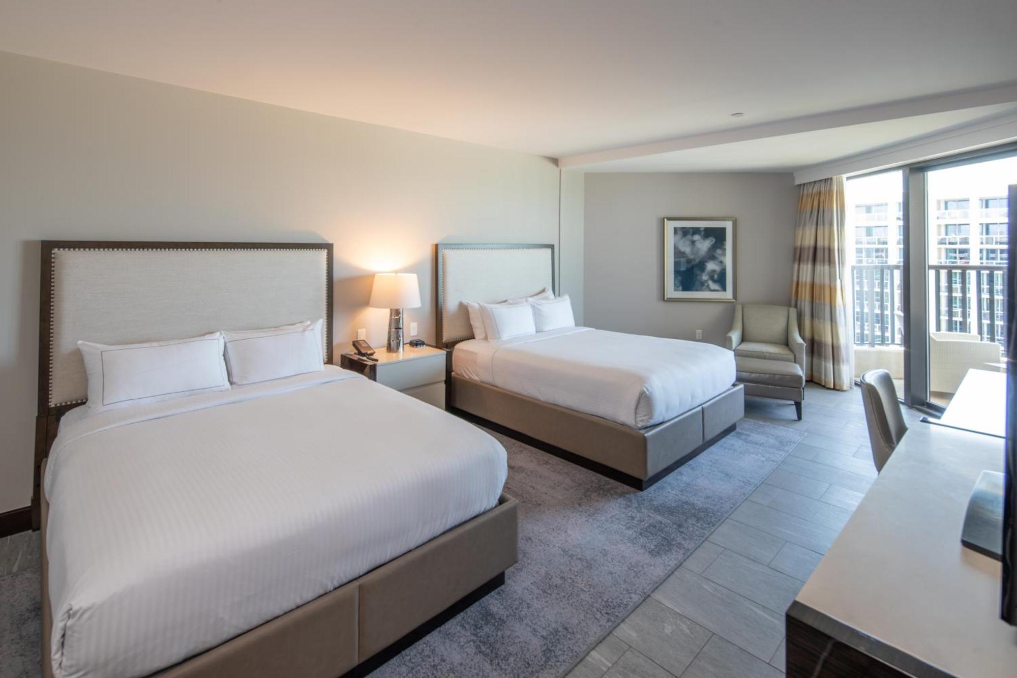 Hilton Marco Island Beach Resort And Spa Eksteriør billede
